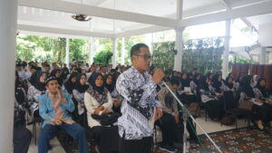 Joko Yuwono kepala SMA PGRI Temanggung
